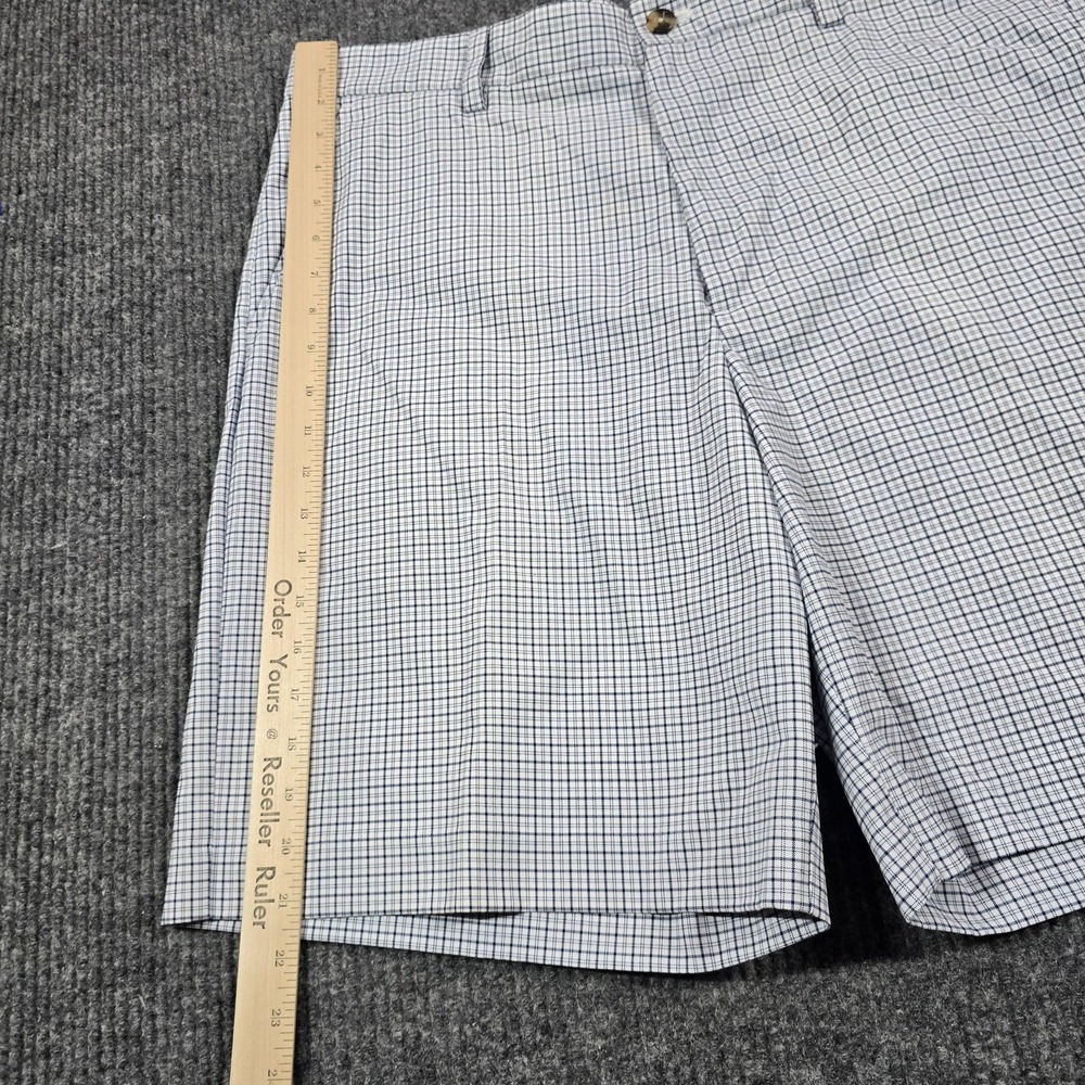 IZOD Golf Shorts Mens 36 White Check Chino Flat Front Casual Golf 10 Inseam - Picture 6 of 12